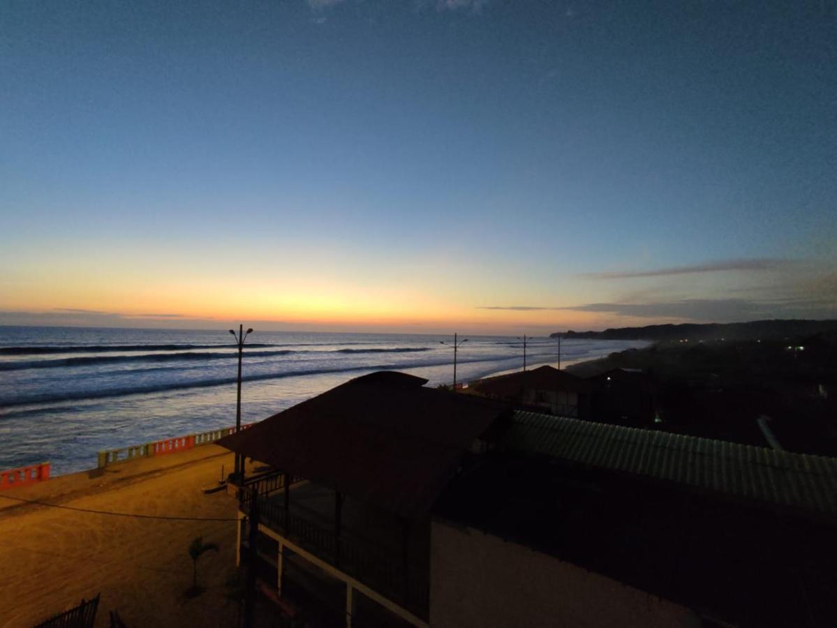 Hostal Mirada Al Mar Las Tunas Екстер'єр фото